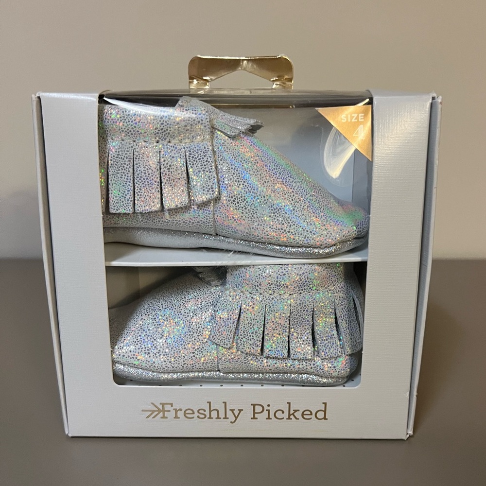 Freshly Picked size 4 moccasins in hologram silver